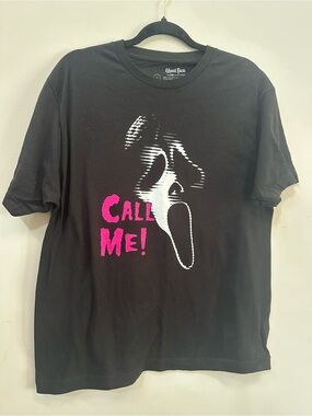 Ghost Face 'Call Me!' Black Graphic Tee